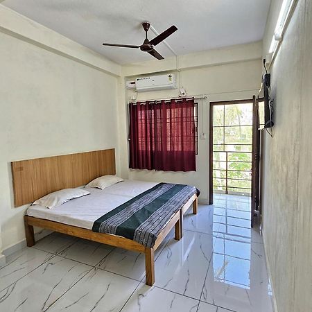 Souparnika Residency Murdeshwar Mavalli Bagian luar foto
